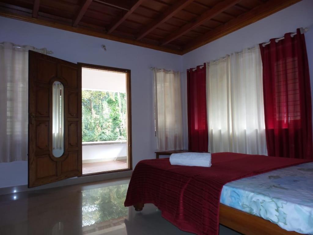 Coorg Divine Spark Home Stay Suntikoppa Exterior photo