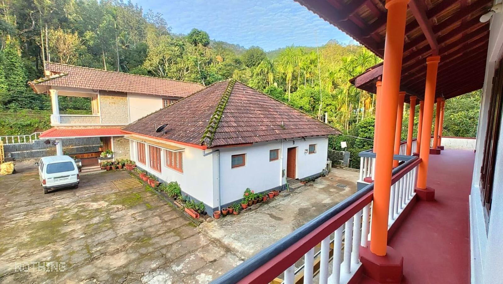 Coorg Divine Spark Home Stay Suntikoppa Exterior photo