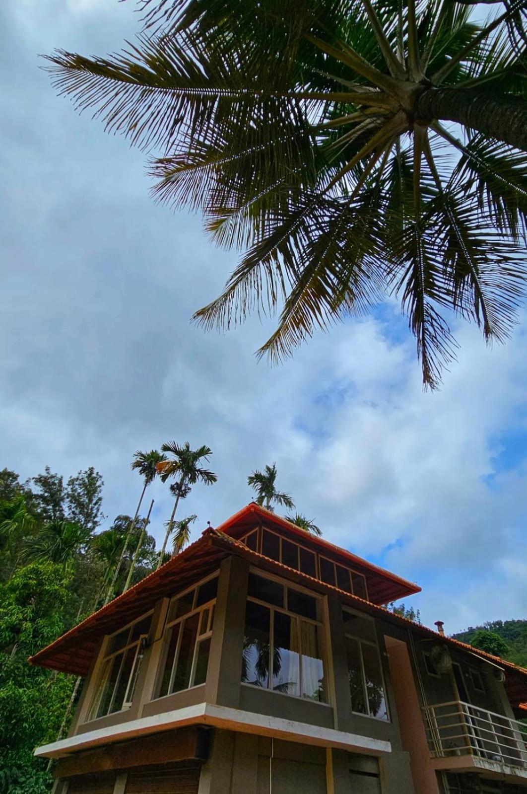 Coorg Divine Spark Home Stay Suntikoppa Exterior photo